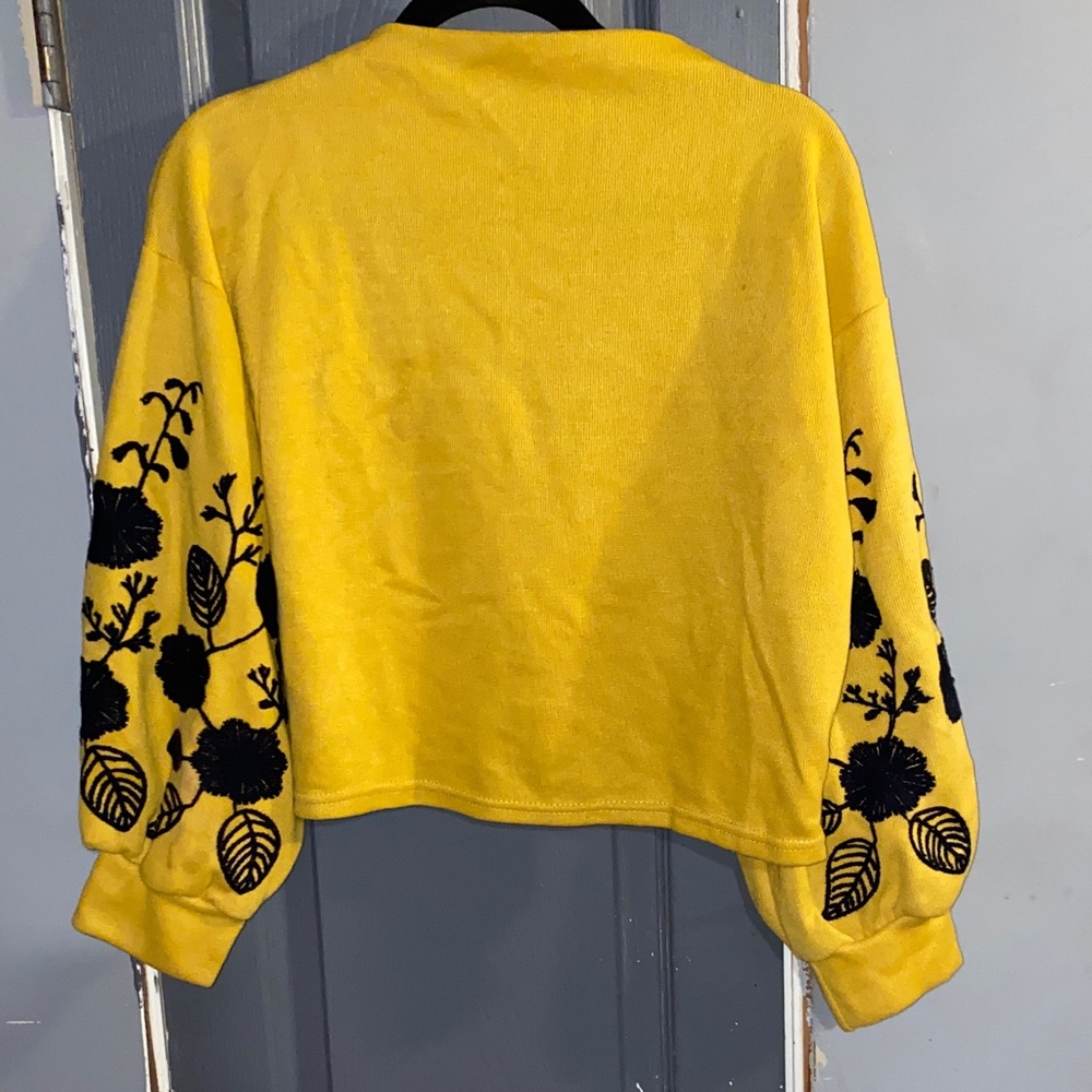 Yellow Floral Embroidered Women's Blouse - Picture 4 of 4